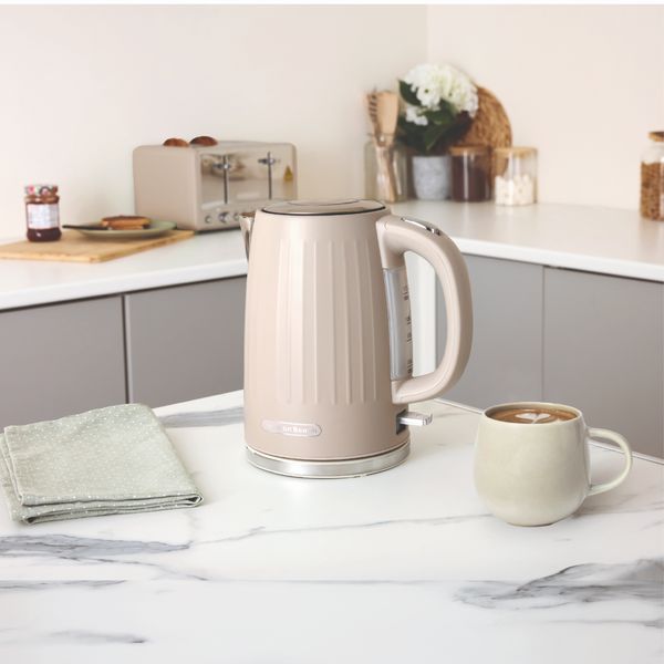 Hamilton Beach Kettle And Toaster Set Harmony Collection Cappuccino Grey